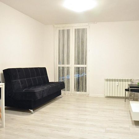 Nice And Comfy Studio Close To Old Town And Metro. Warschau Buitenkant foto