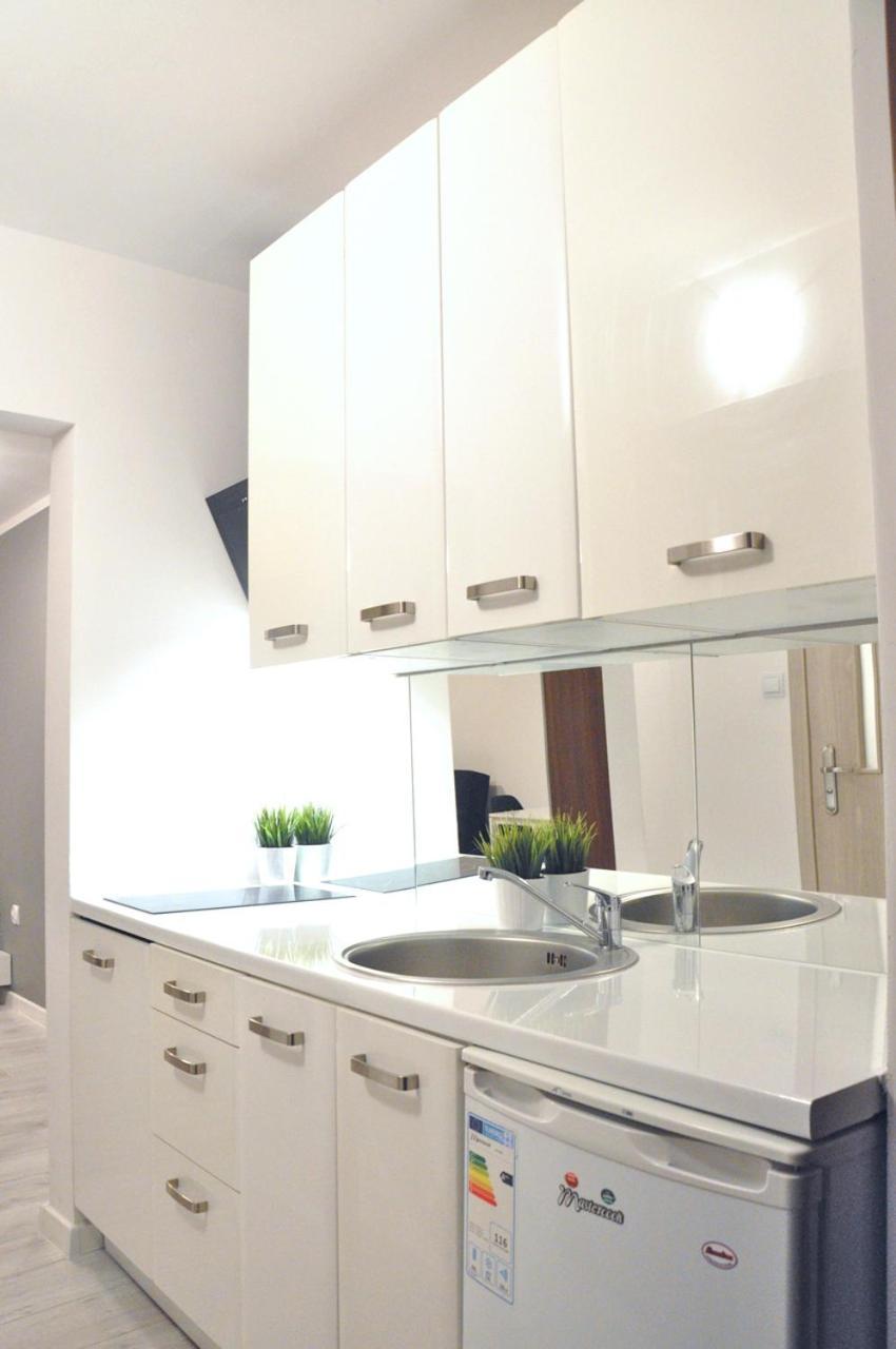 Nice And Comfy Studio Close To Old Town And Metro. Warschau Buitenkant foto